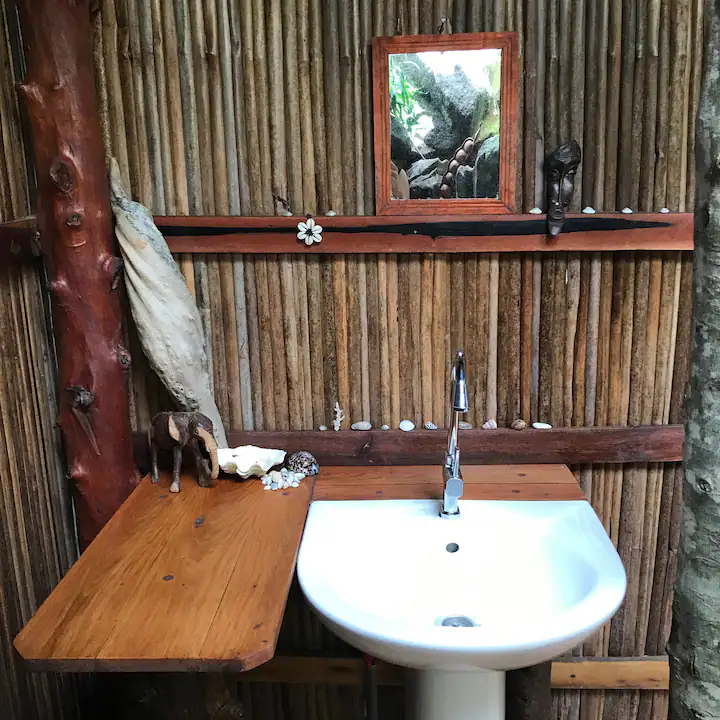 Bungalow Tortue — Makako Lodge Nosy Komba